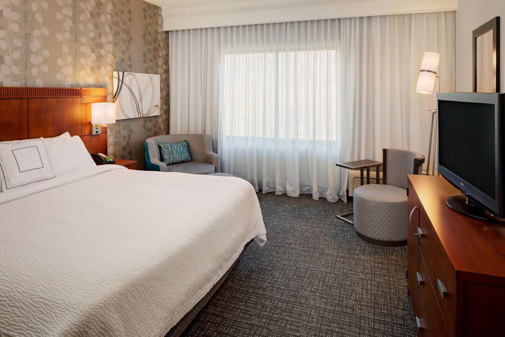 Courtyard By Marriott Pittsburgh West Homestead Waterfront Экстерьер фото